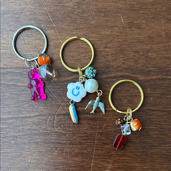 Playful and Fun Themed Set of 3 Key Rings, Perfect For Gifting and Keeping - Picture 2 of 9
